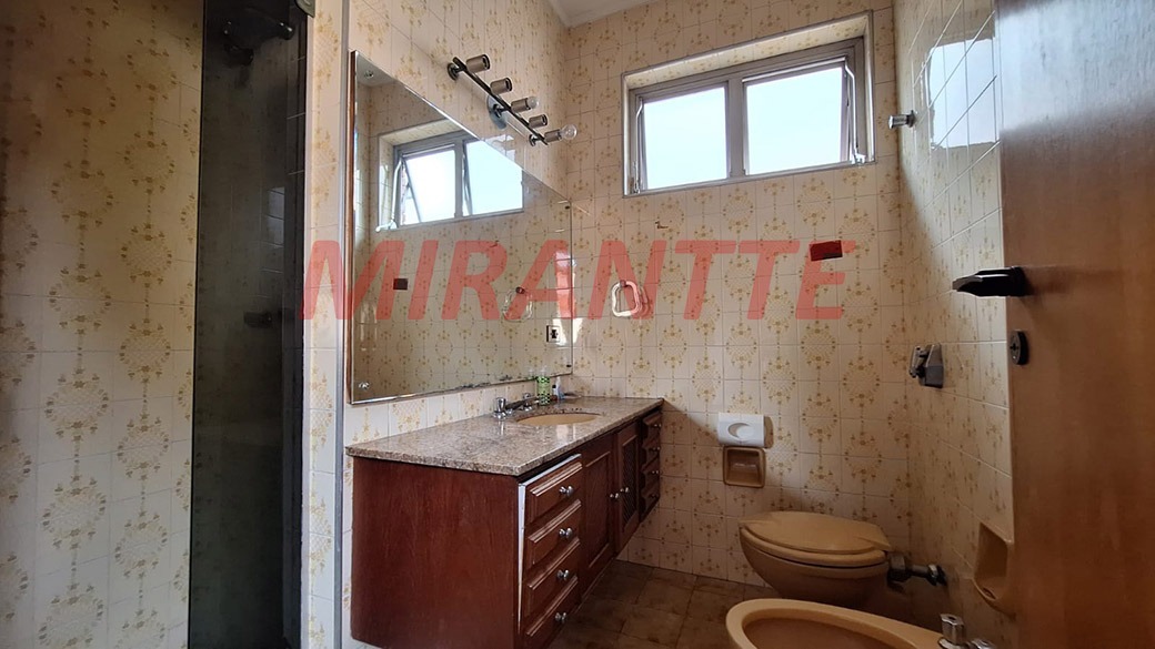 Sobrado de 332m² com 4 quartos em Jardim São Bento