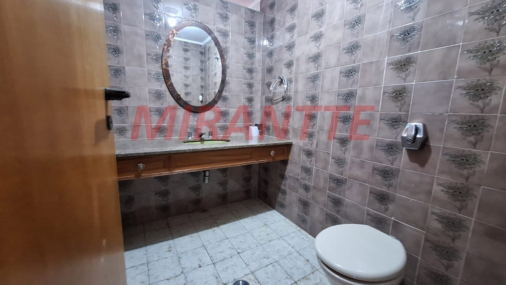Sobrado de 332m² com 4 quartos em Jardim São Bento