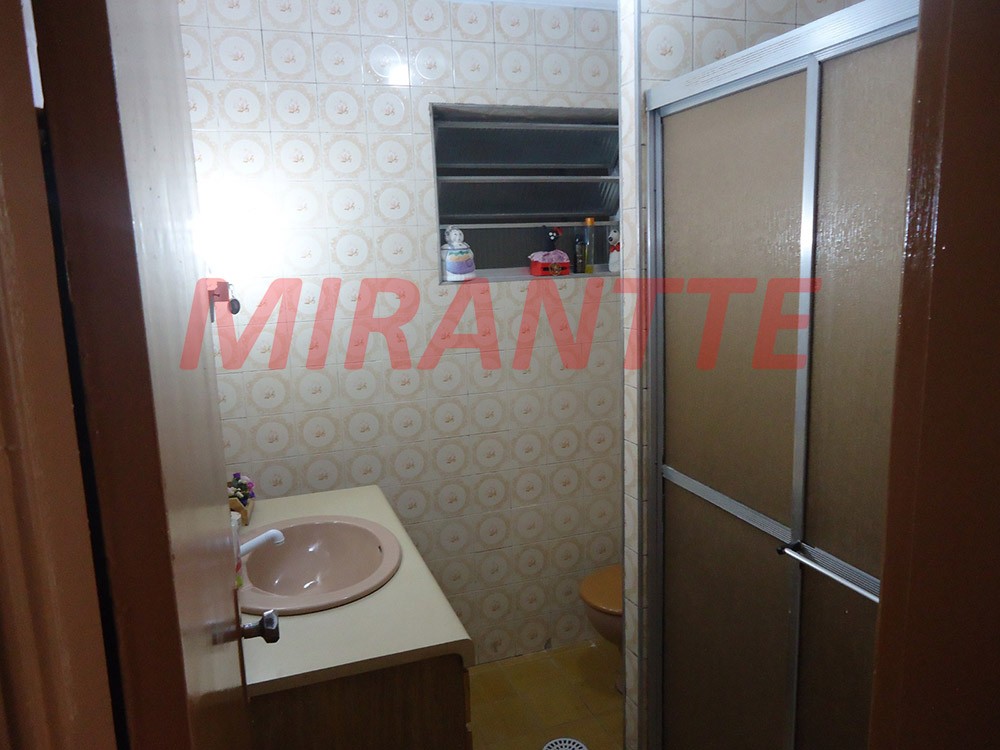 Sobrado de 227m² com 3 quartos em Santana