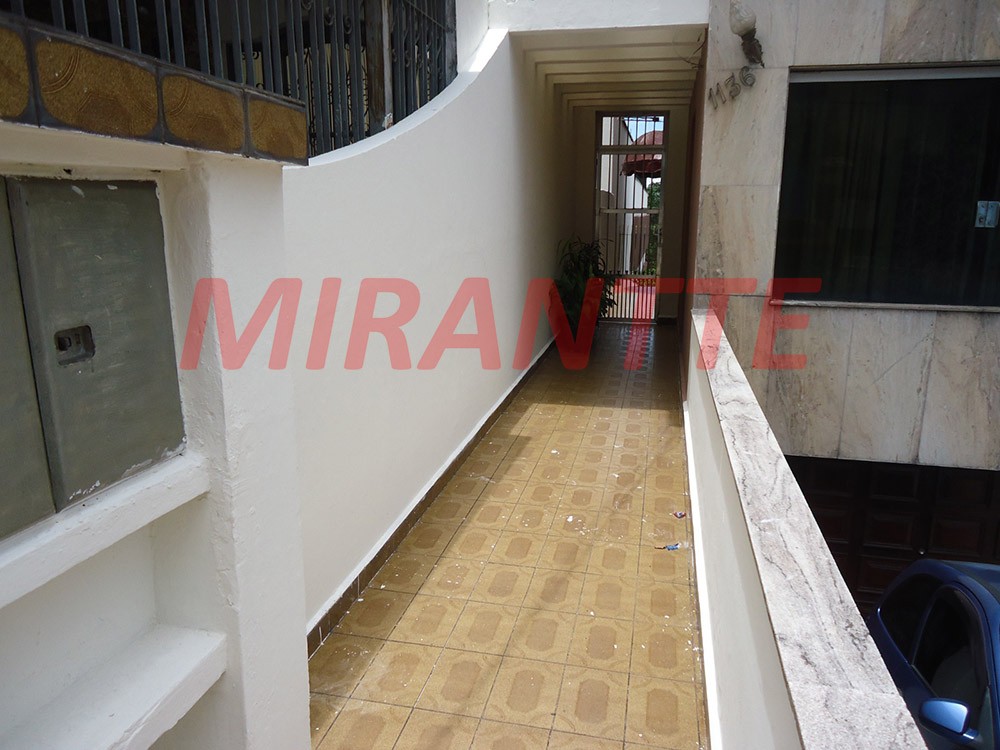 Sobrado de 227m² com 3 quartos em Santana