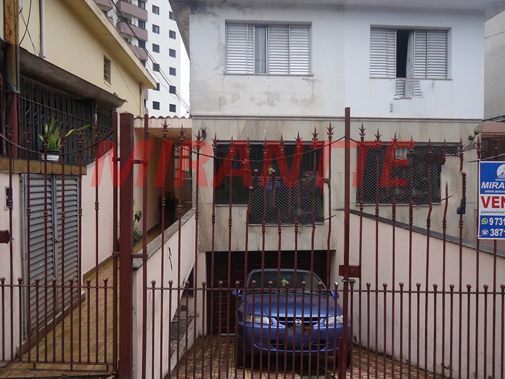 Sobrado de 227m² com 3 quartos em Santana