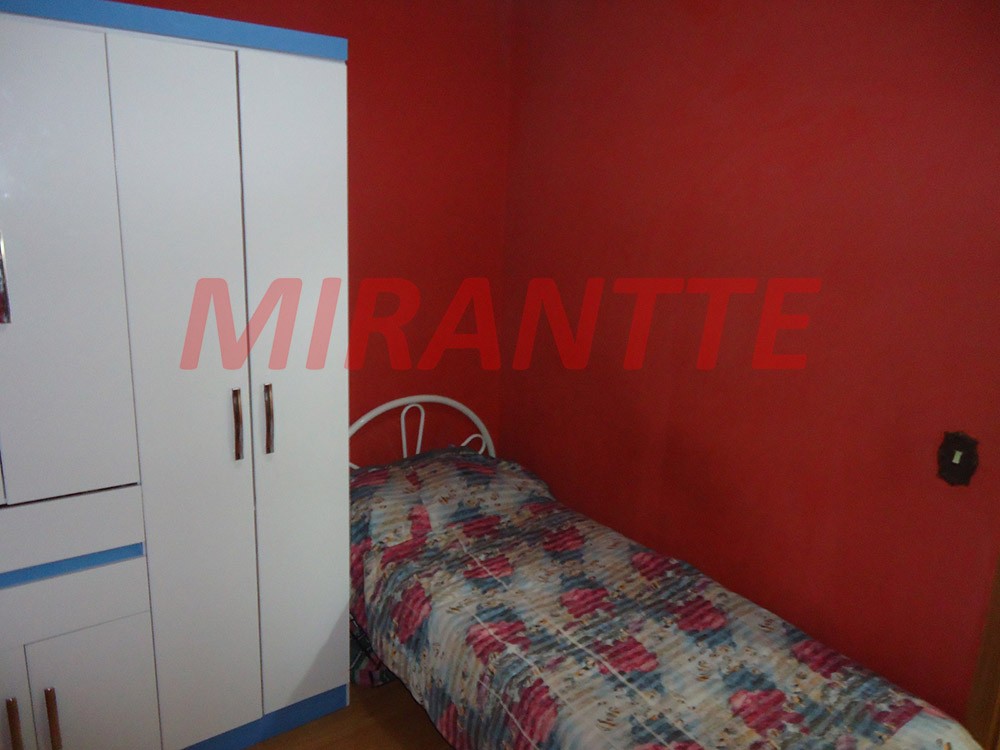 Sobrado de 227m² com 3 quartos em Santana
