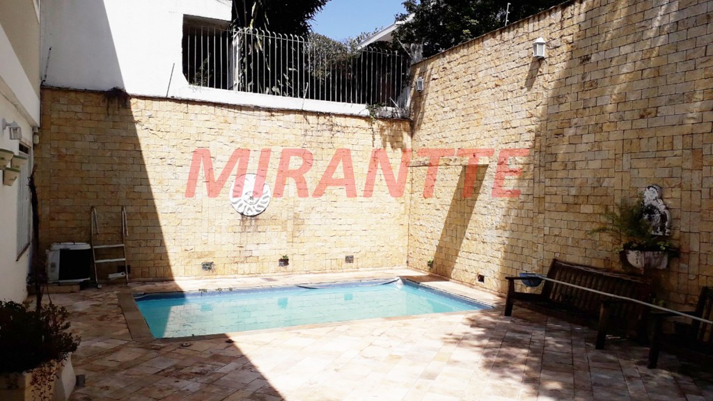 Sobrado de 477m² com 3 quartos em Jardim Kherlakian