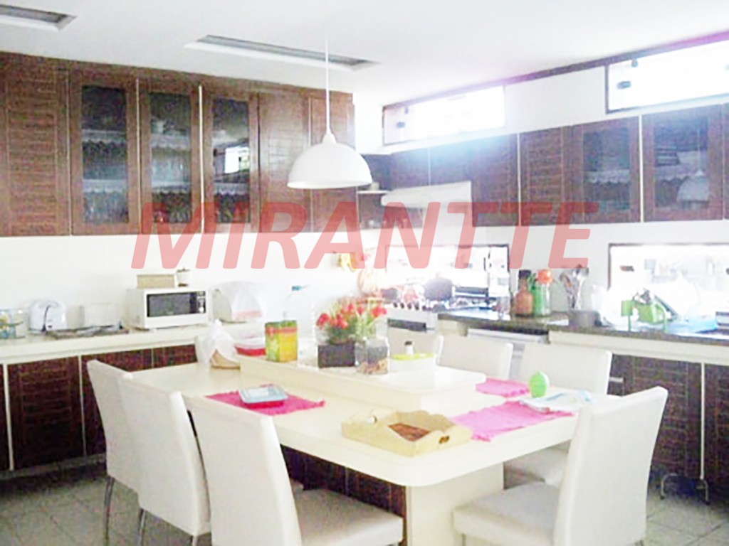 Sobrado de 477m² com 3 quartos em Jardim Kherlakian