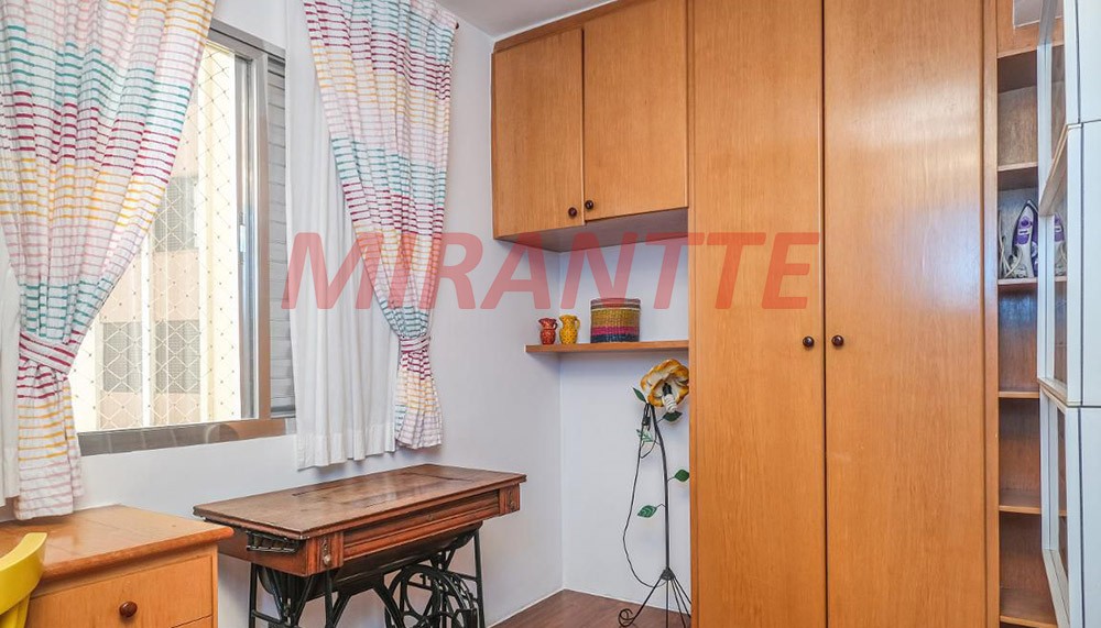 Apartamento de 74m² com 3 quartos em Água Fria