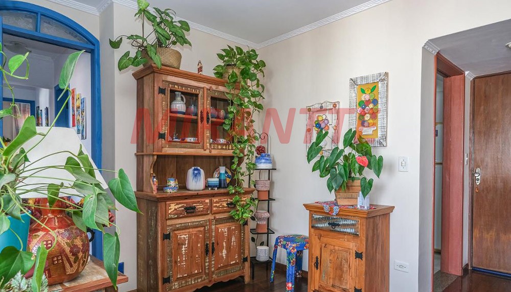 Apartamento de 74m² com 3 quartos em Água Fria