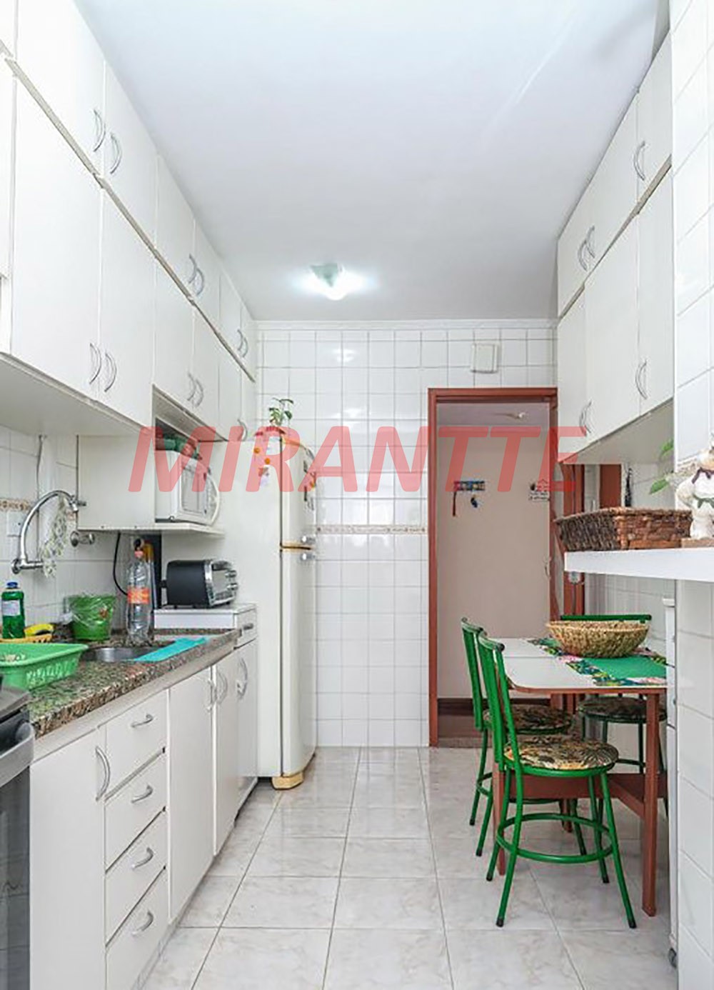 Apartamento de 74m² com 3 quartos em Água Fria