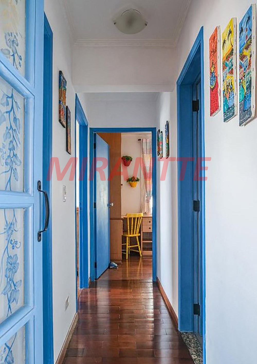 Apartamento de 74m² com 3 quartos em Água Fria