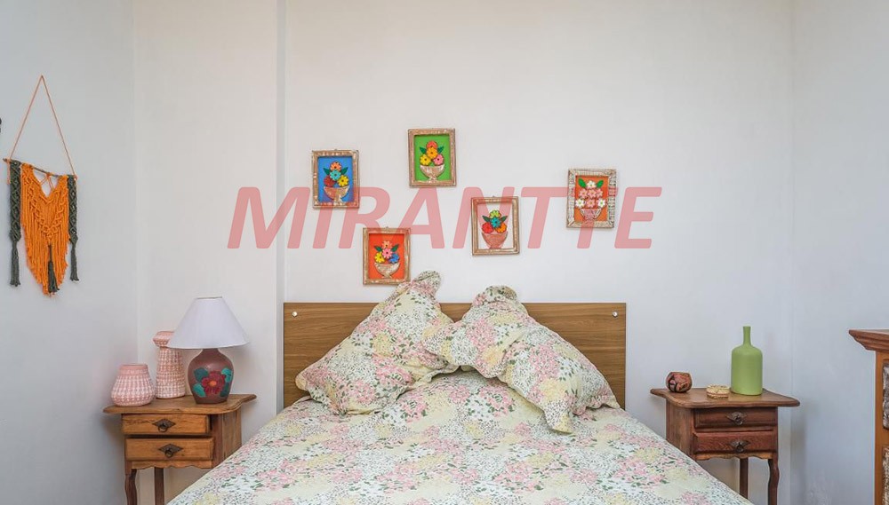 Apartamento de 74m² com 3 quartos em Água Fria