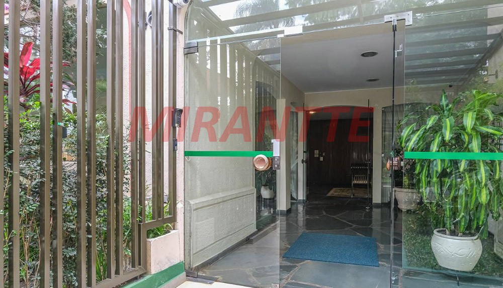 Apartamento de 74m² com 3 quartos em Água Fria