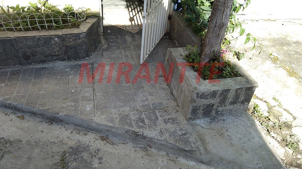 Sobrado de 72m² com 2 quartos em Santana