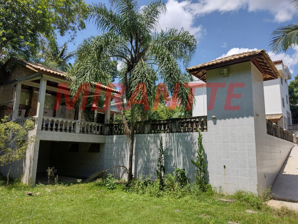 ChÁcara de 1000m² com 8 quartos em Furnas