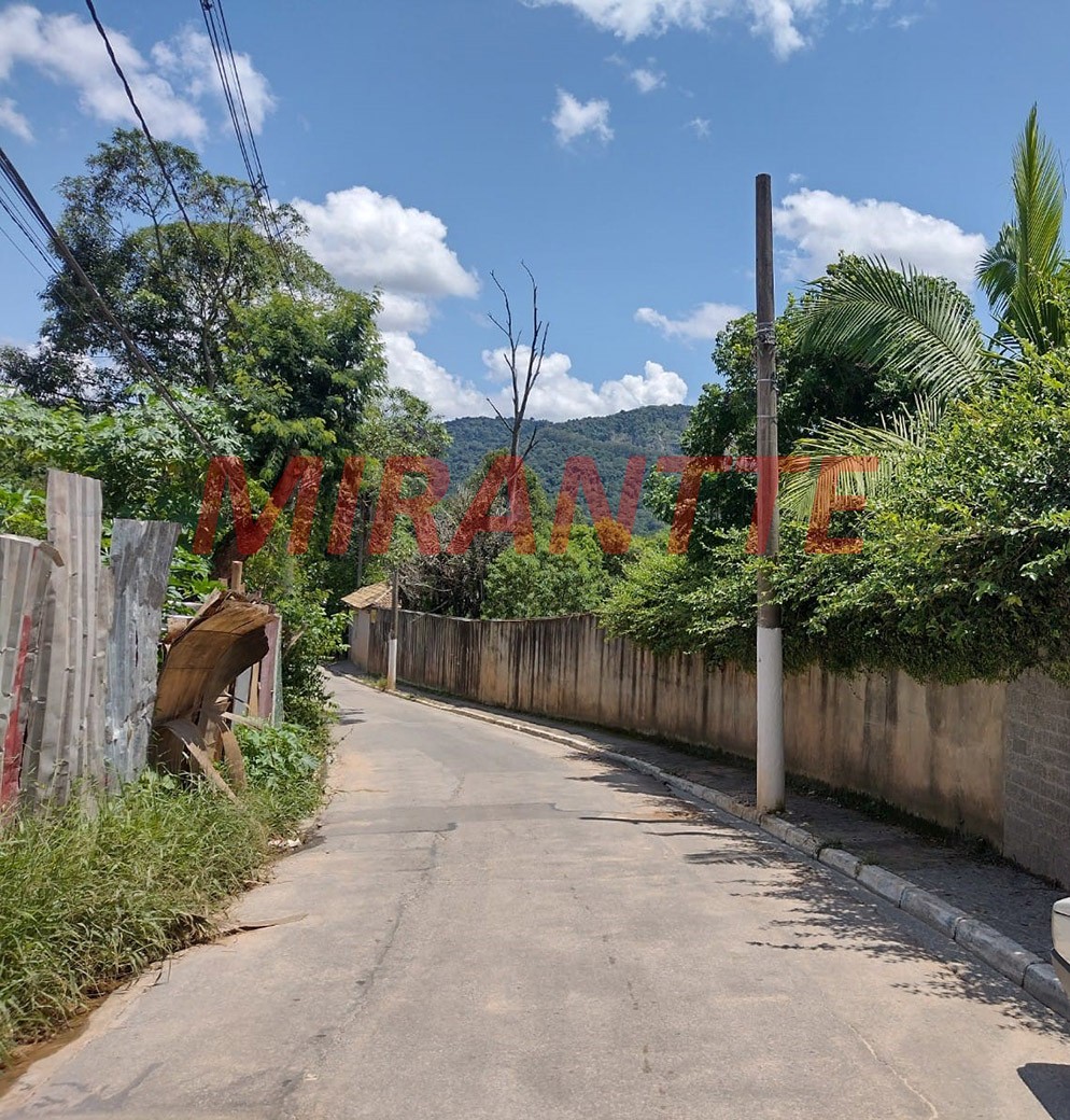 ChÁcara de 1000m² com 8 quartos em Furnas