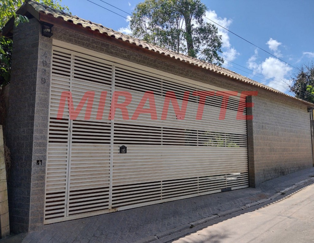 ChÁcara de 1000m² com 8 quartos em Furnas
