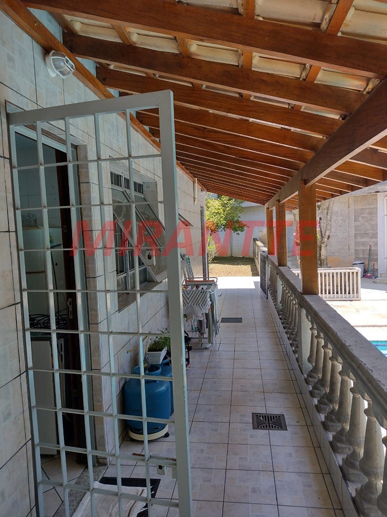 ChÁcara de 1000m² com 8 quartos em Furnas