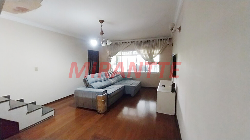 Sobrado com 3 quartos em Vila Nova Mazzei