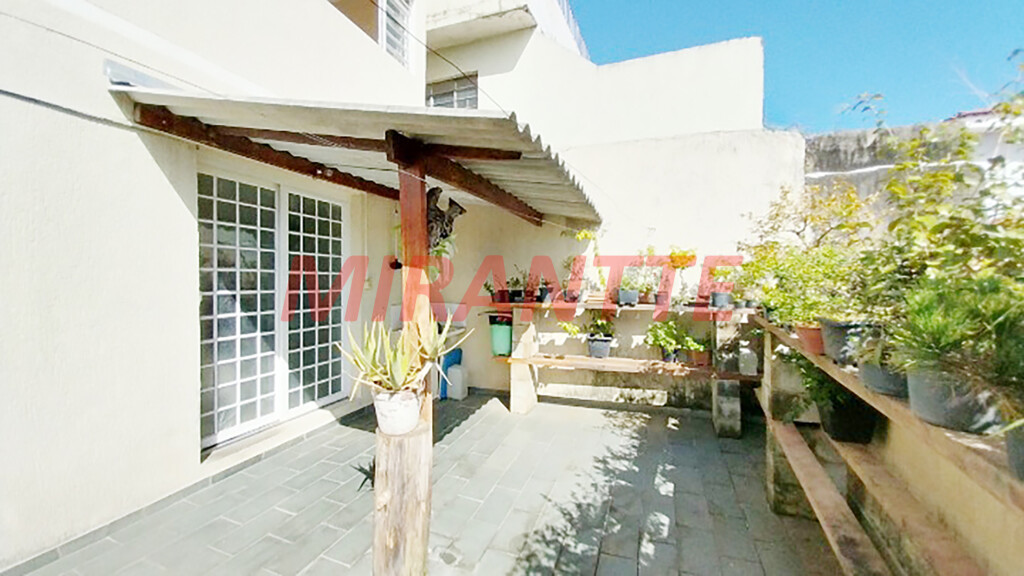Sobrado com 3 quartos em Vila Nova Mazzei