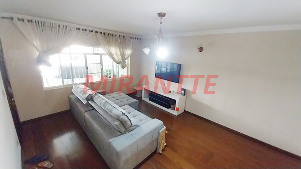 Sobrado com 3 quartos em Vila Nova Mazzei