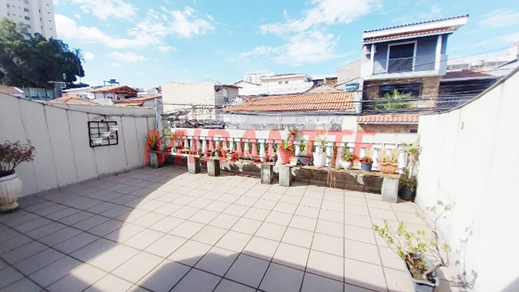 Sobrado com 3 quartos em Vila Nova Mazzei