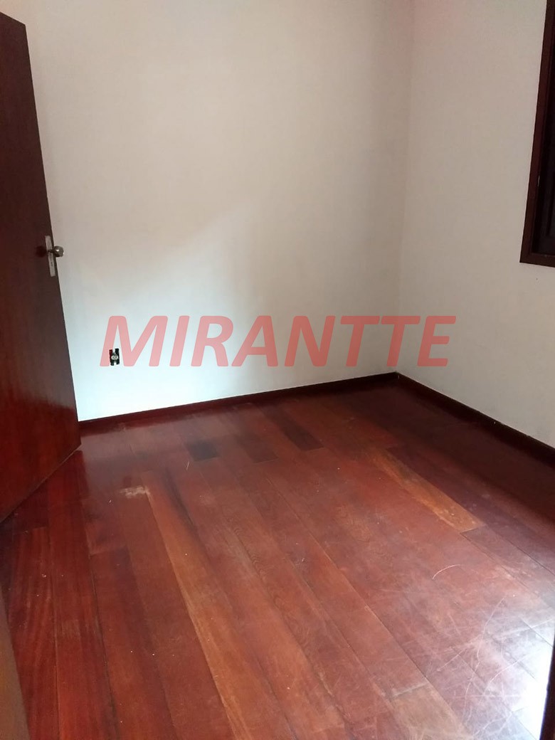 Casa terrea de 203m² com 4 quartos em Água Fria