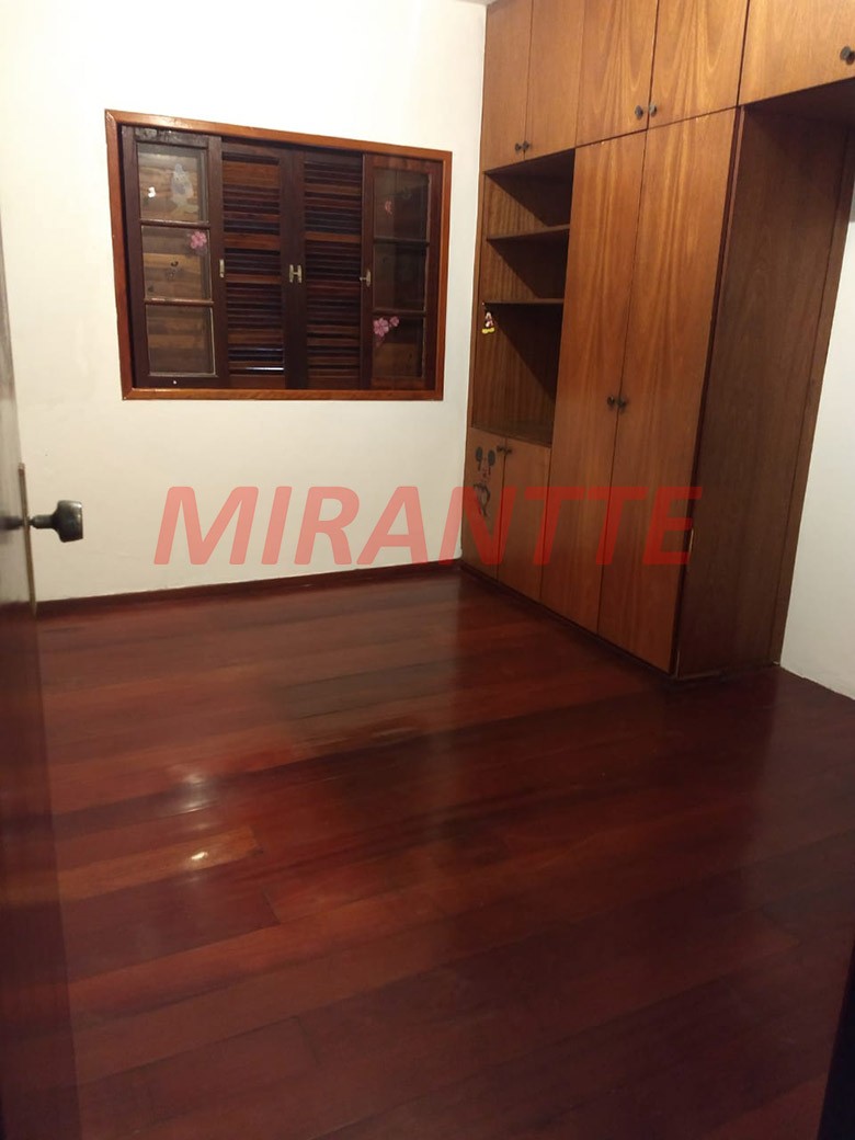 Casa terrea de 203m² com 4 quartos em Água Fria
