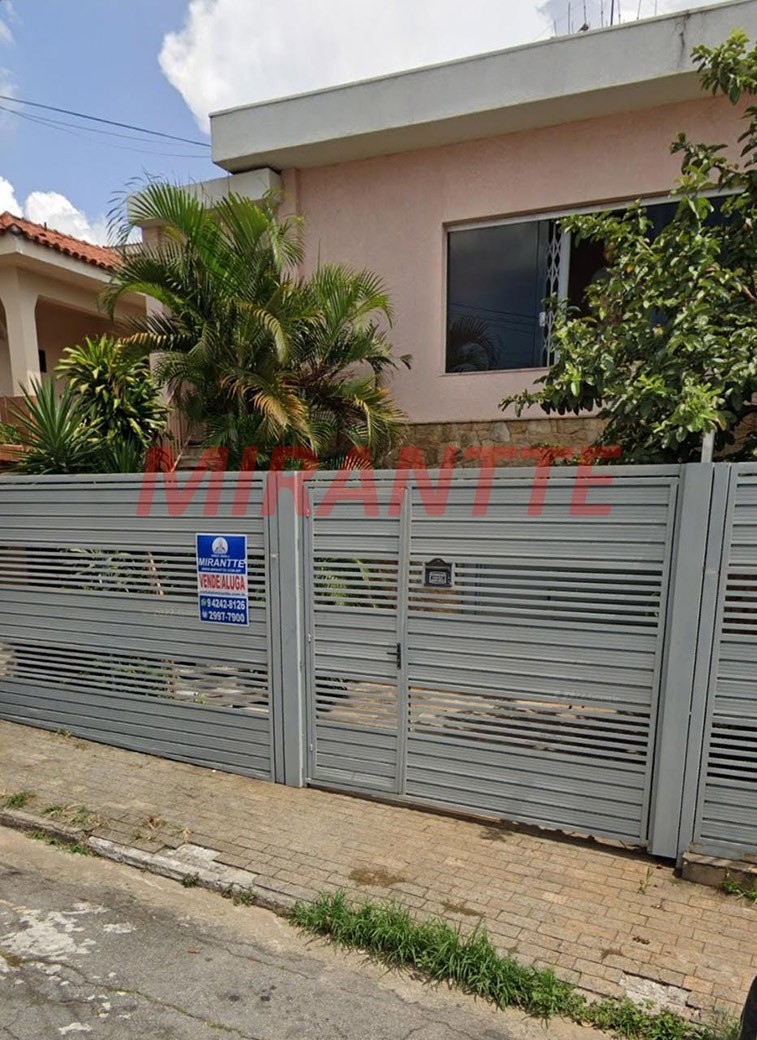 Casa terrea de 203m² com 4 quartos em Água Fria