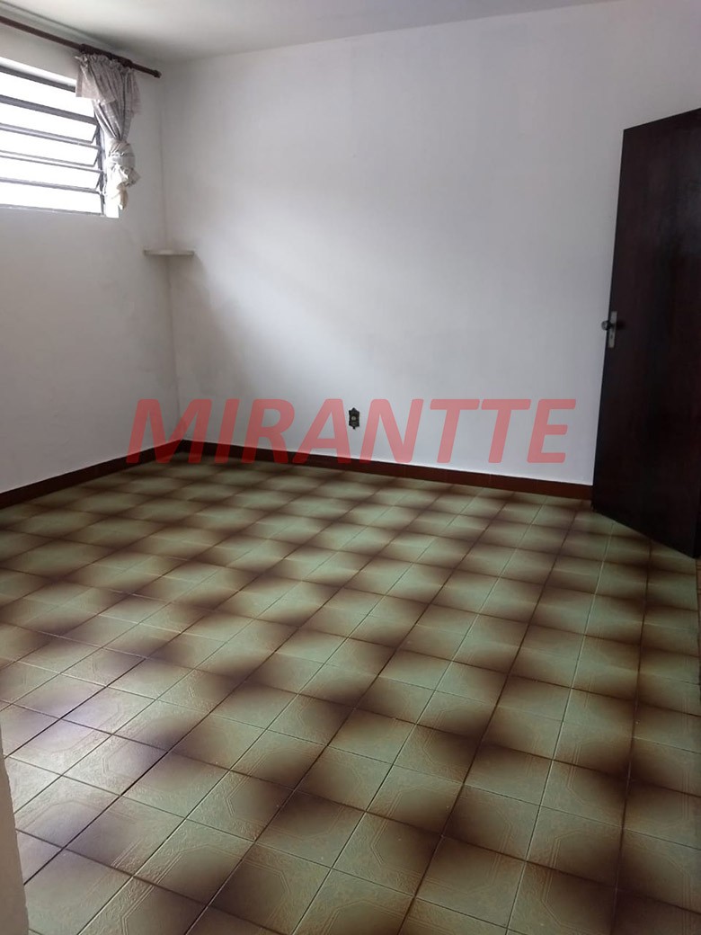 Casa terrea de 203m² com 4 quartos em Água Fria