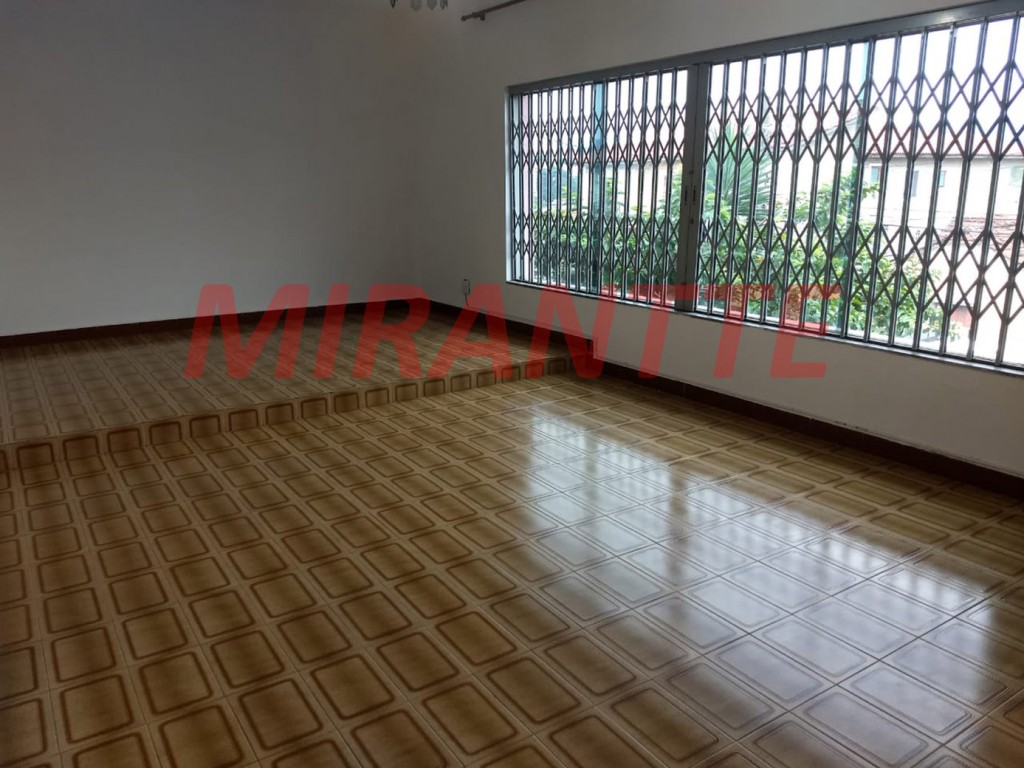 Casa terrea de 203m² com 4 quartos em Água Fria