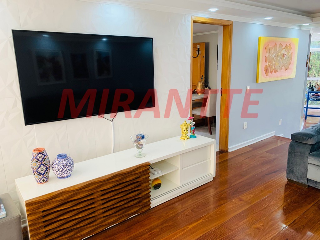 Sobrado de 277m² com 4 quartos em Jardim Kherlakian