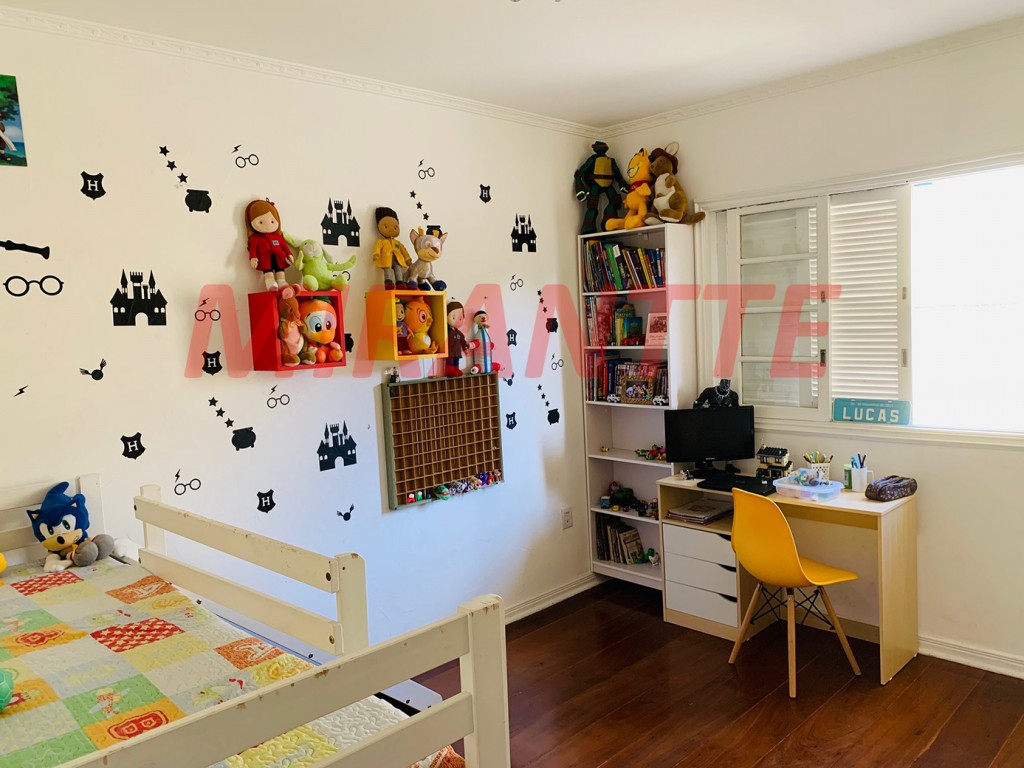 Sobrado de 277m² com 4 quartos em Jardim Kherlakian