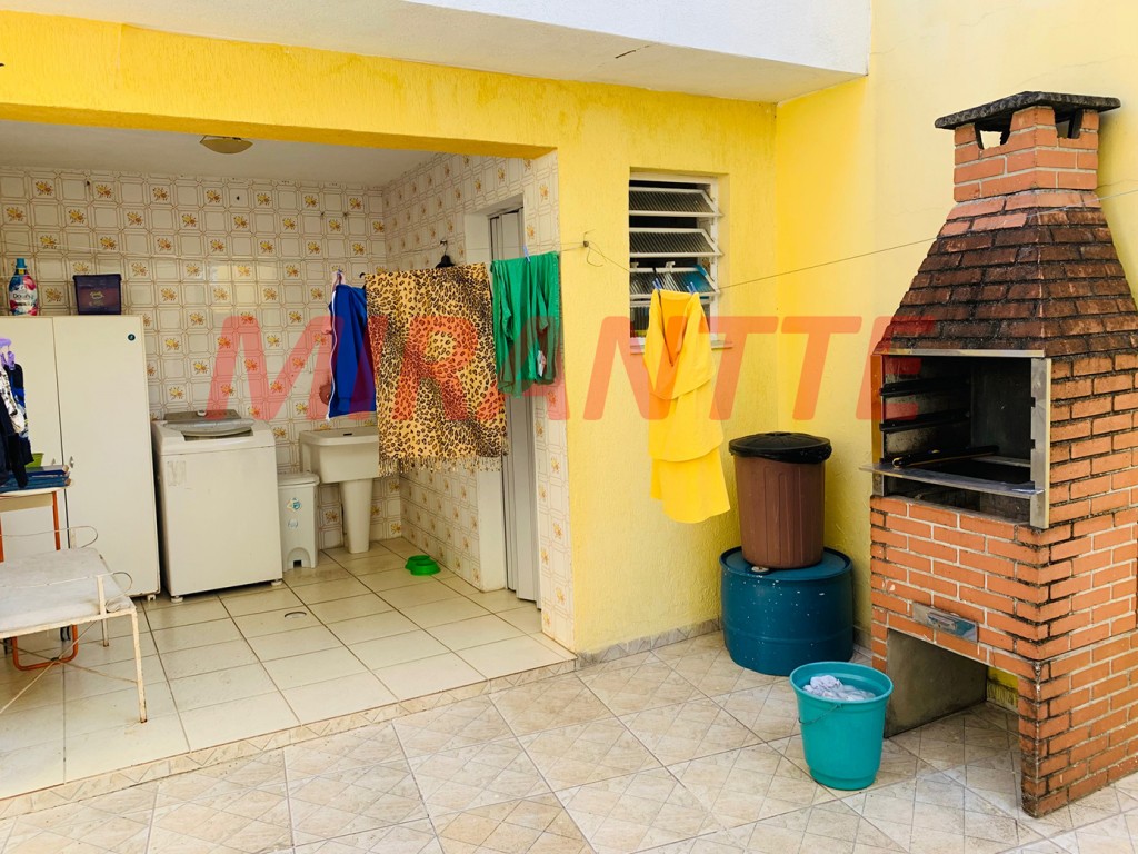 Sobrado de 277m² com 4 quartos em Jardim Kherlakian