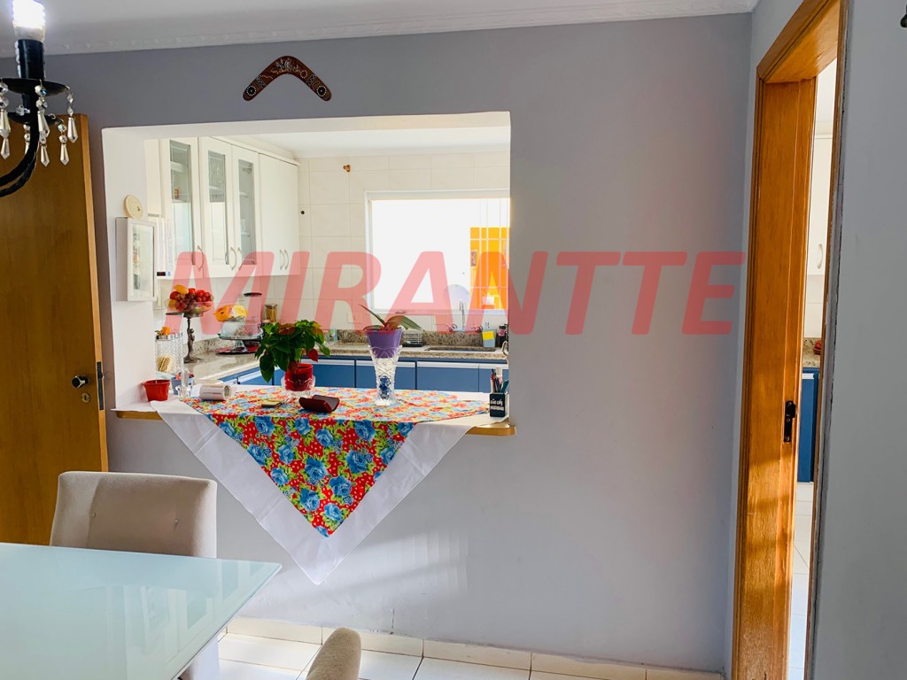 Sobrado de 277m² com 4 quartos em Jardim Kherlakian