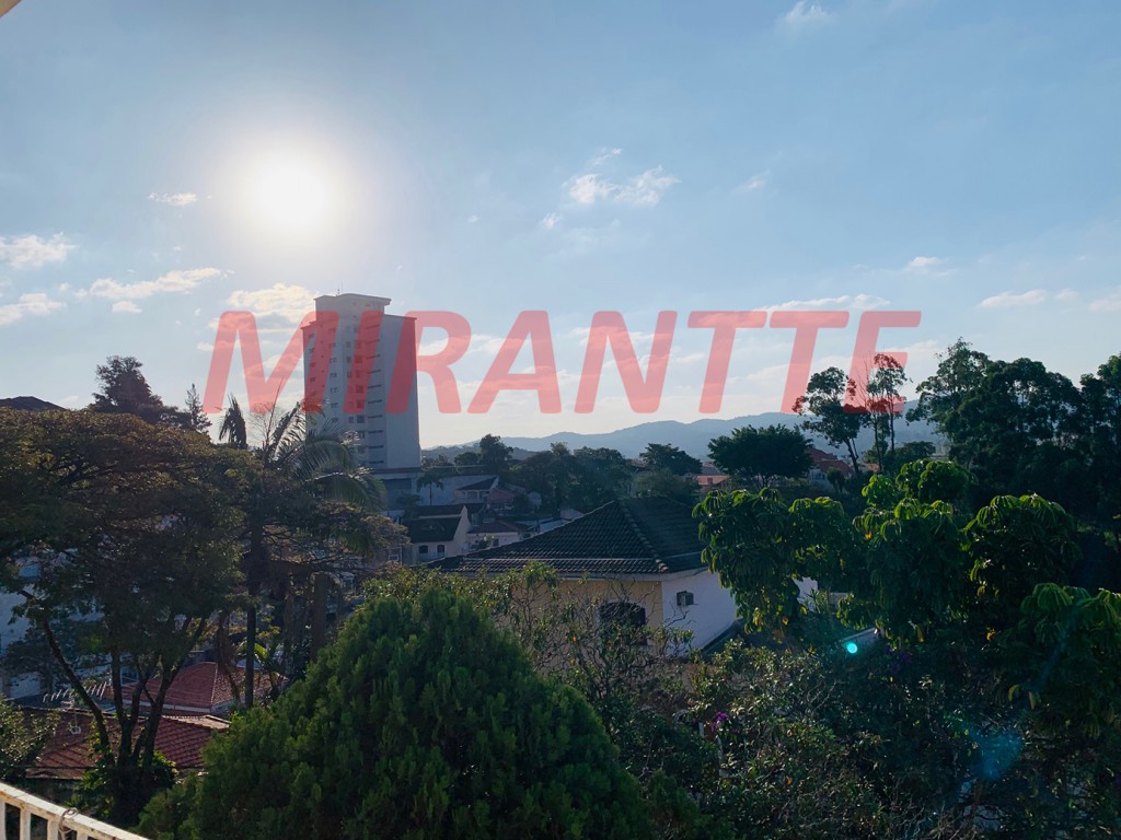 Sobrado de 277m² com 4 quartos em Jardim Kherlakian