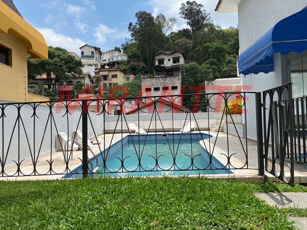 Sobrado de 500m² com 5 quartos em Jardim Bibi