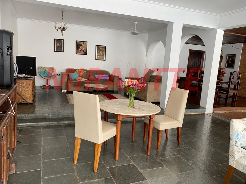 Sobrado de 500m² com 5 quartos em Jardim Bibi