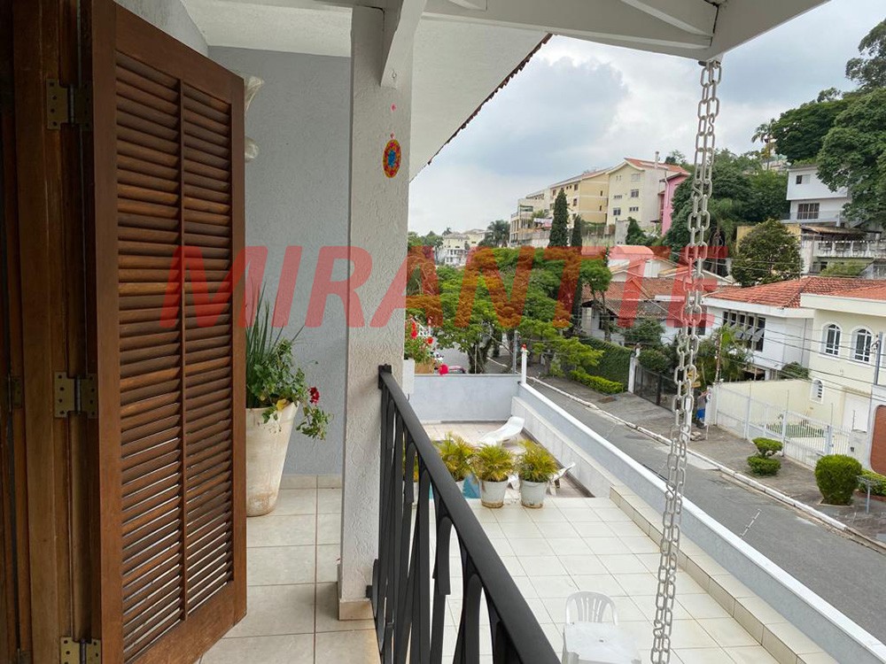 Sobrado de 500m² com 5 quartos em Jardim Bibi