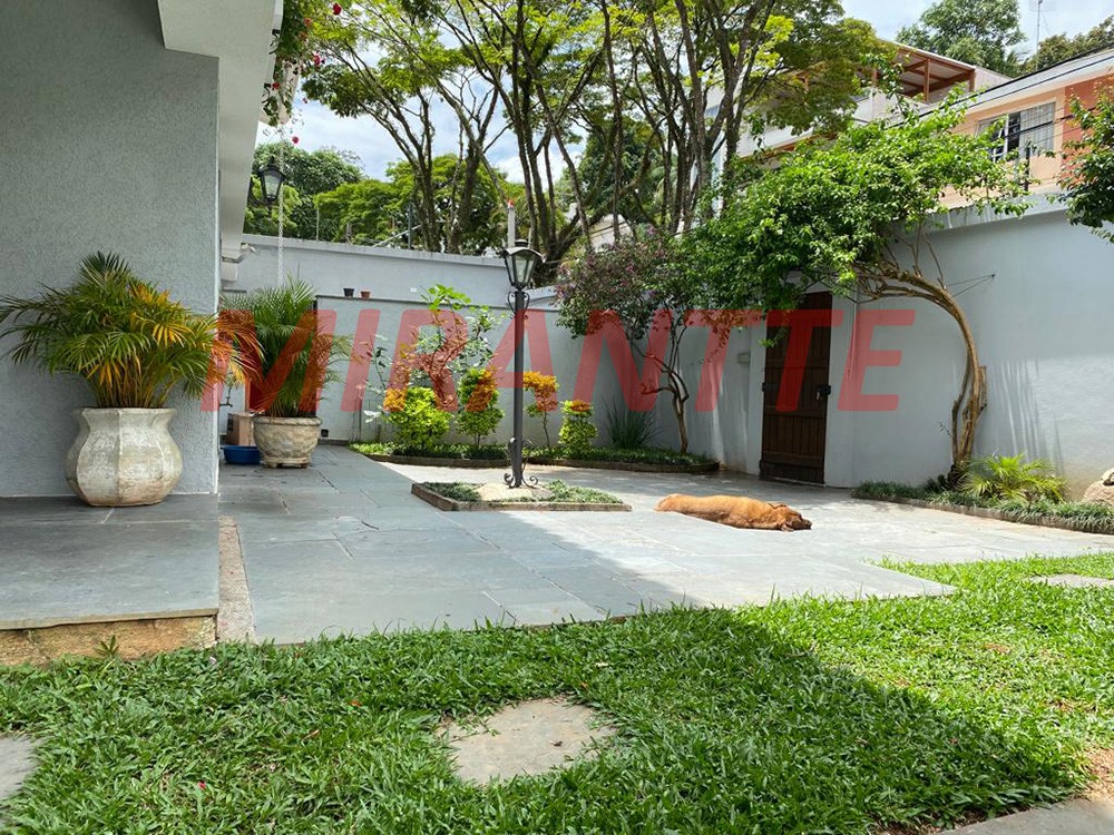 Sobrado de 500m² com 5 quartos em Jardim Bibi