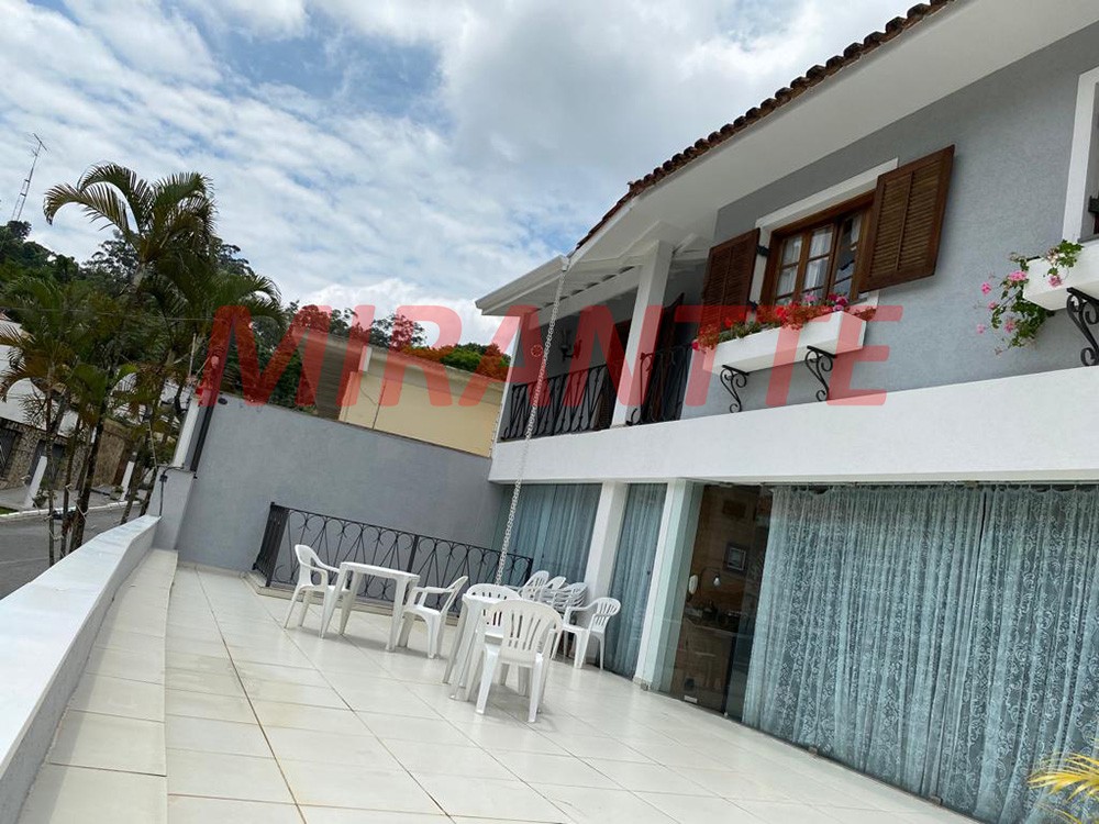Sobrado de 500m² com 5 quartos em Jardim Bibi