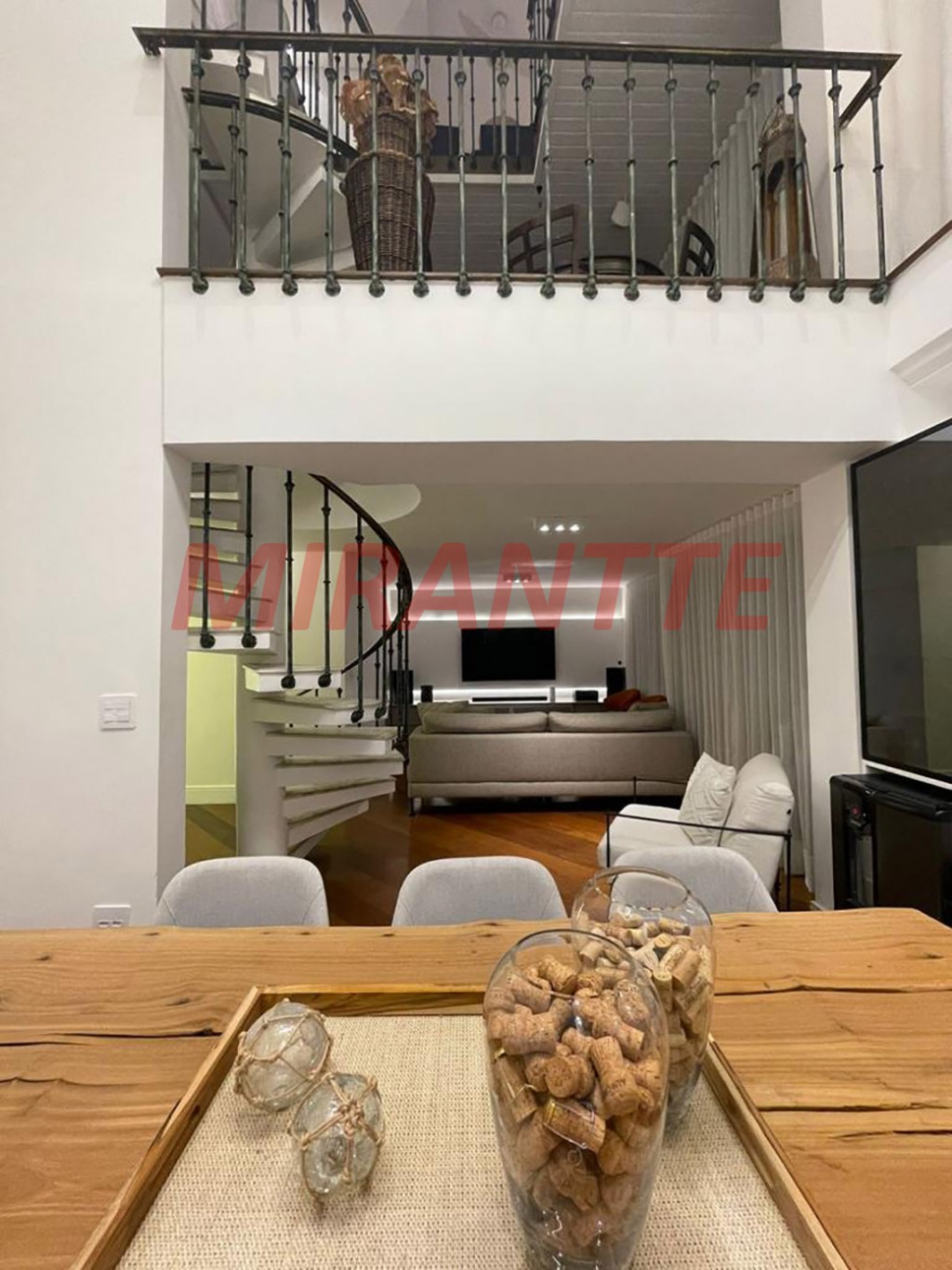 Cobertura de 284m² com 3 quartos em Santana