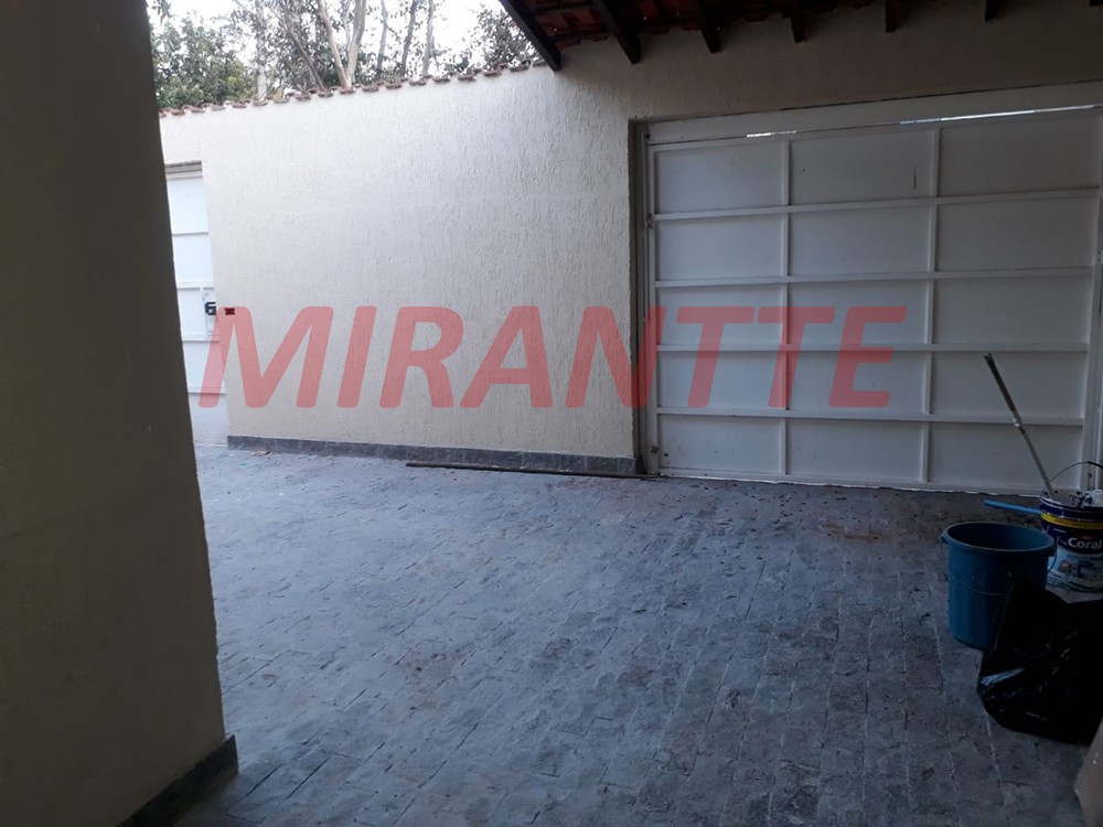 Casa terrea de 380m² com 5 quartos em Água Fria
