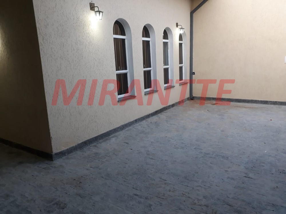 Casa terrea de 380m² com 5 quartos em Água Fria