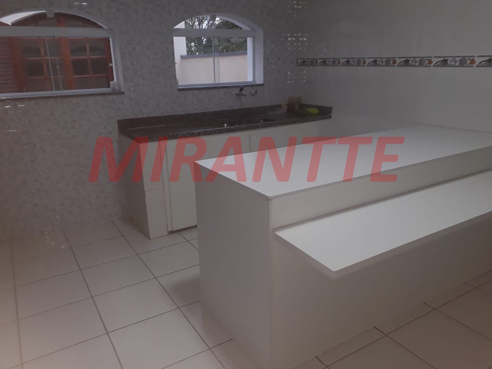 Casa terrea de 380m² com 5 quartos em Água Fria