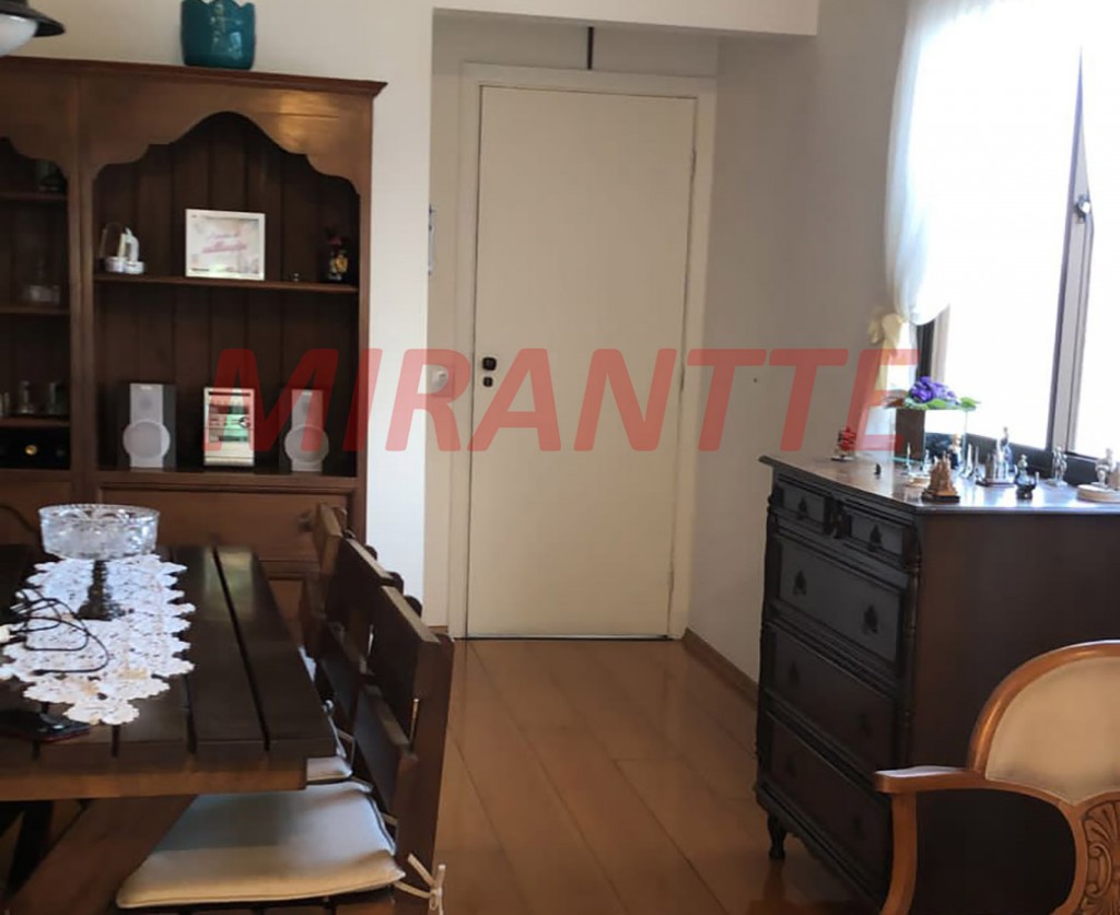 Apartamento com 3 quartos em Santana