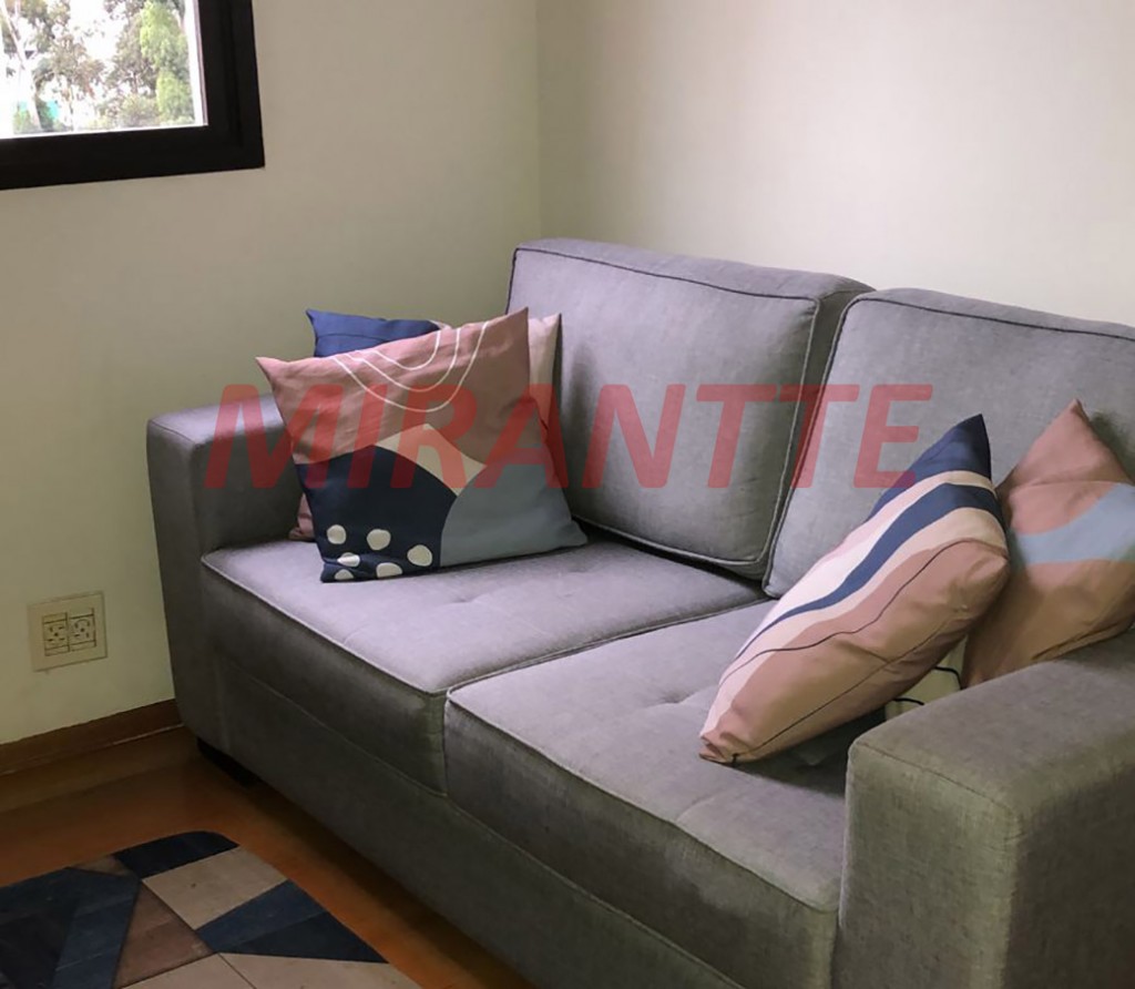 Apartamento com 3 quartos em Santana