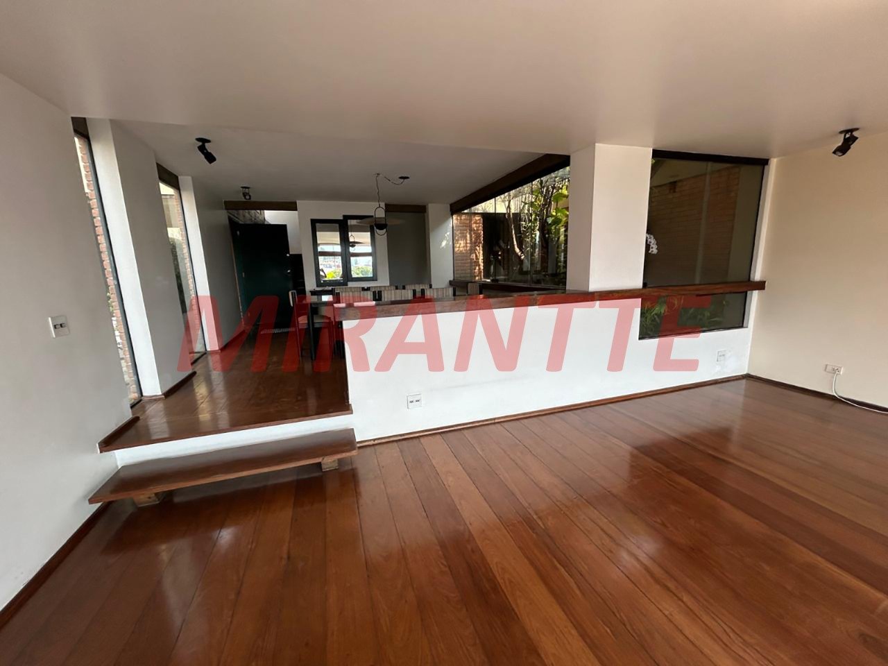 Casa terrea de 318m² com 5 quartos em Jardim França