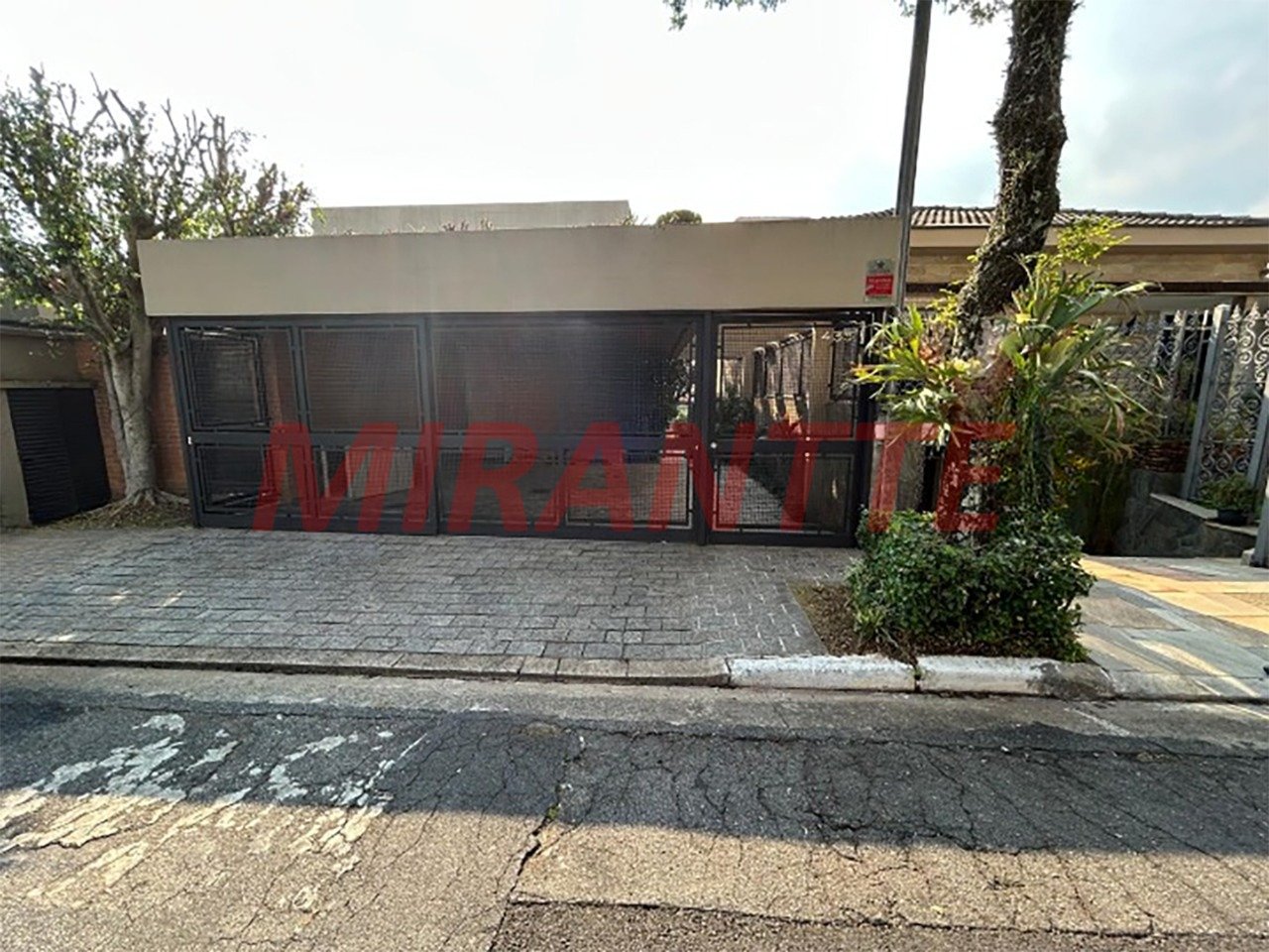 Casa terrea de 318m² com 5 quartos em Jardim França