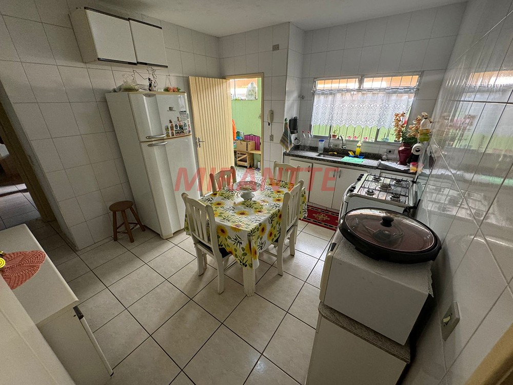 Casa terrea de 300m² com 3 quartos em Jaçana