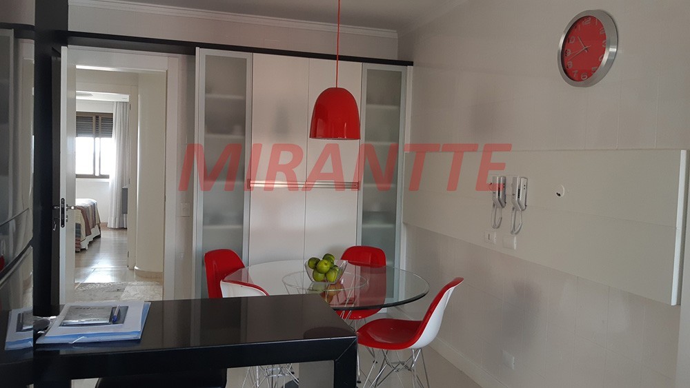 Apartamento de 440m² com 3 quartos em Santana
