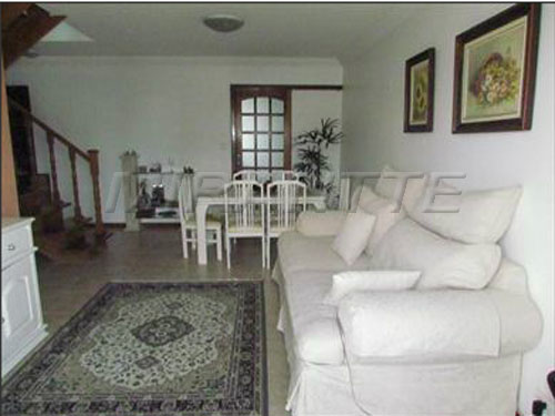 Cobertura de 240m² com 4 quartos em Santana