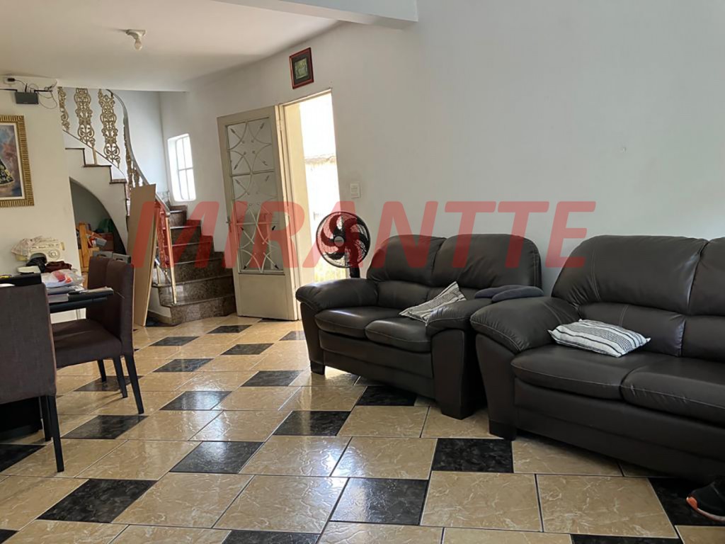 Sobrado de 100m² com 2 quartos em Pedra Branca